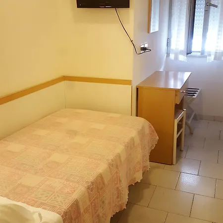 Ξενοδοχείο Sabrina 2*