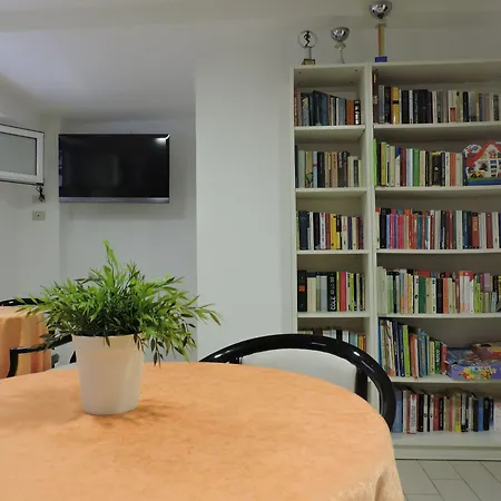 Ξενοδοχείο Sabrina 2*