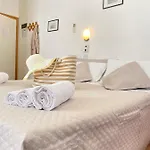 Sabrina Hotel 2*