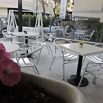Sabrina Hotel