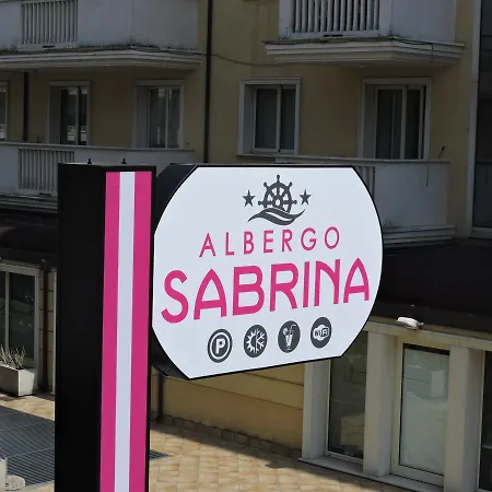 Sabrina Hotel 2*