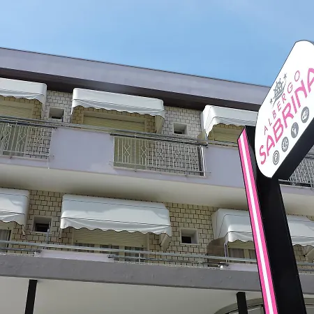 Sabrina Hotel