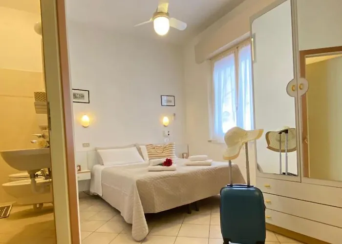Sabrina Hotel
