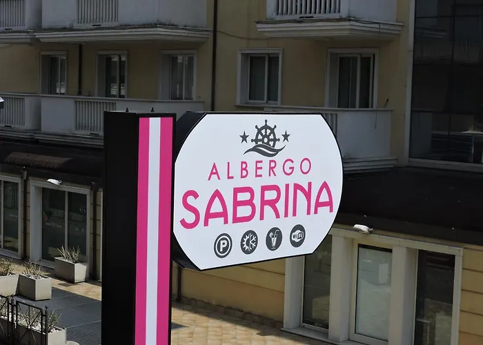 Sabrina Hotel 2*